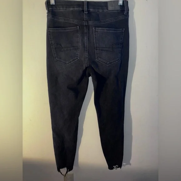 American Eagle Black Ripped Jeans Size: 6 Regular - Picture 2 of 4